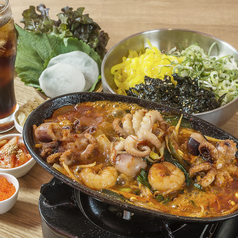 韓国料理 チカチキン 梅田店のおすすめランチ1