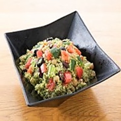 川越産ホウレン草の〈緑〉のクスクスサラダ
