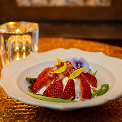 Burrata and fruits salad