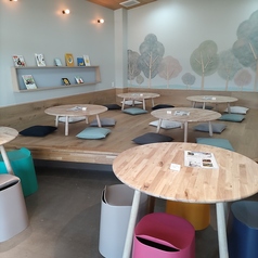 tutti　10名以上様で貸切もできます。ご相談ください。ランチ会でご利用ください。その他の時間の貸切相談可。　最大２４名