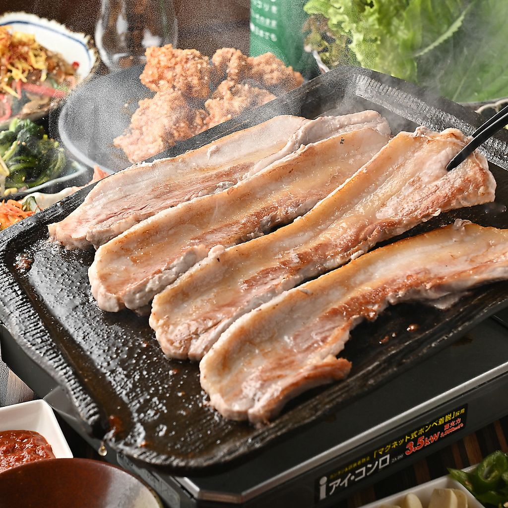 【新大久保駅3分/大久保駅1分】サムギョプサル&チーズタッカルビ食べ放題の人気店！個室完備