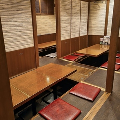 大きなお部屋です。座るスペース以外も広いのでゆったりできます。