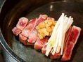 メディアで多数紹介…砂鉄鍋で焼く神戸牛