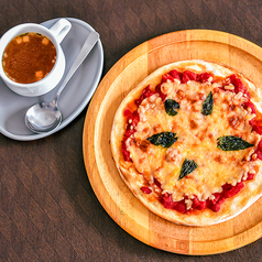 米粉ピザランチセット