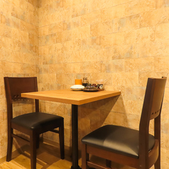 2階：テーブル席