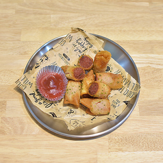 新メニュー！ パリバリソーセージ Crispy Sausage
