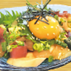 弁慶海鮮ユッケ/冷製トマトスープパスタ