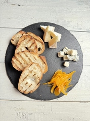 ３種チーズの盛合せ