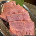 料理メニュー写真 牛タン刺し