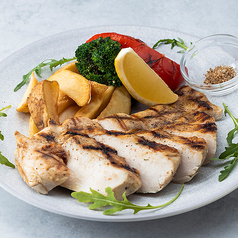 高知県産四万十鶏のグリル 燻製塩添え