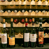 初心者の方も気軽に楽しめる世界のワインをグラスで♪