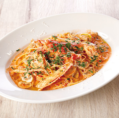 ずわい蟹とマッシュルームの トマトクリームソースリングイネ