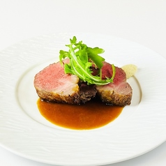 黒毛和牛のサーロインステーキ ~ソースジャンジャンブル~