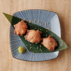 一口牛タン手毬寿司(3個)/仙台味噌牛タンそぼろ鬼のっけおにぎり