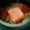 料理メニュー写真&nbsp;銀鮭といくらの土鍋ご飯（1合）