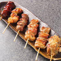 馬肉だけでなく、串焼きも自慢。鶏・豚・牛・馬を網羅！