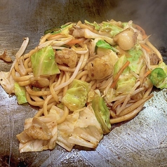 ホルモンの焼きうどん醤油風味