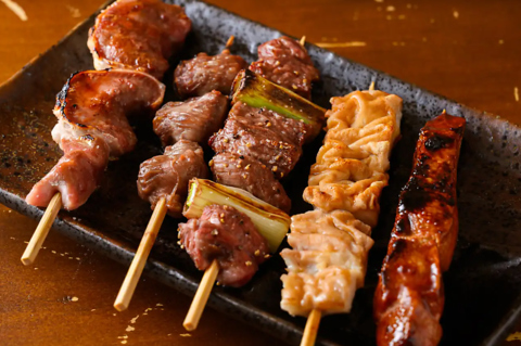 【JR馬喰町駅から徒歩1分】赤提灯が目印◎1本165円(税込)～お腹も心も満たす串焼き★