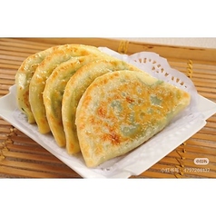 上海小籠包 4個/ニラと卵の焼きおやき 2個