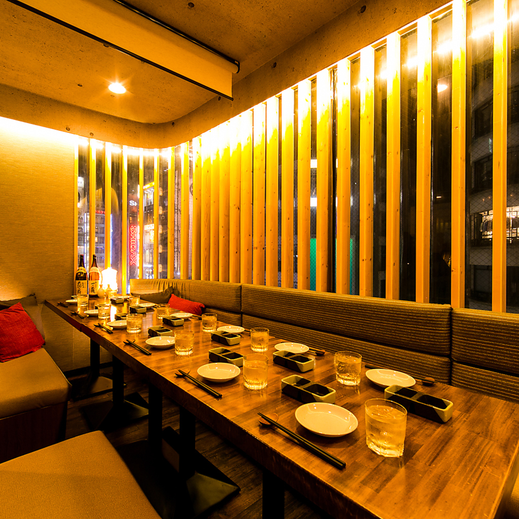 新宿の夜景を眺めながら寛ぎのプライベートタイムを満喫♪