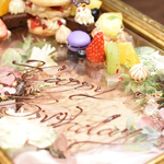 記念日やお誕生日にピッタリ！サプライズプレートをご用意できます。ご予約ください♪