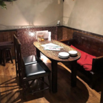 モダンで落ち着いた雰囲気の個室は少人数～団体様での宴会までさまざまなシーンでのご利用に最適◎