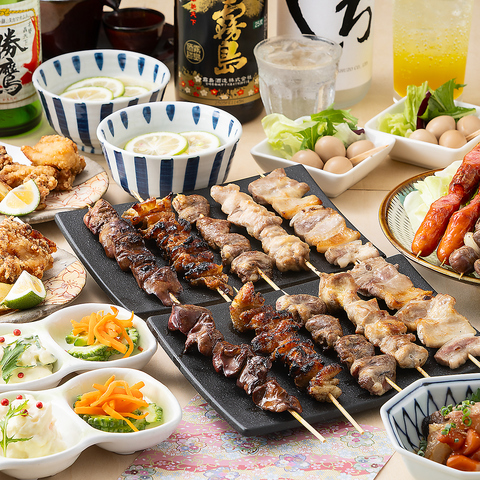 “塩”と“たれ”にとことんこだわり、炭火で1本1本じっくり丁寧に焼きあげます！