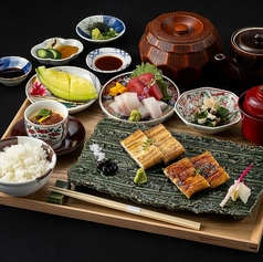 鰻尽くし御膳 [各二貫]