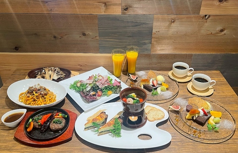 素材と調理法にこだわった料理を家族やご友人と楽しめます。