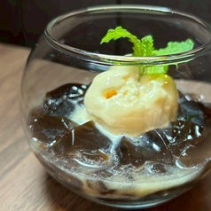 チョコレートラムとバニラアイスのコーヒーゼリー