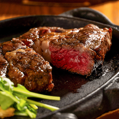 北海道産の黒毛和牛を家庭では真似できない高火力での写真