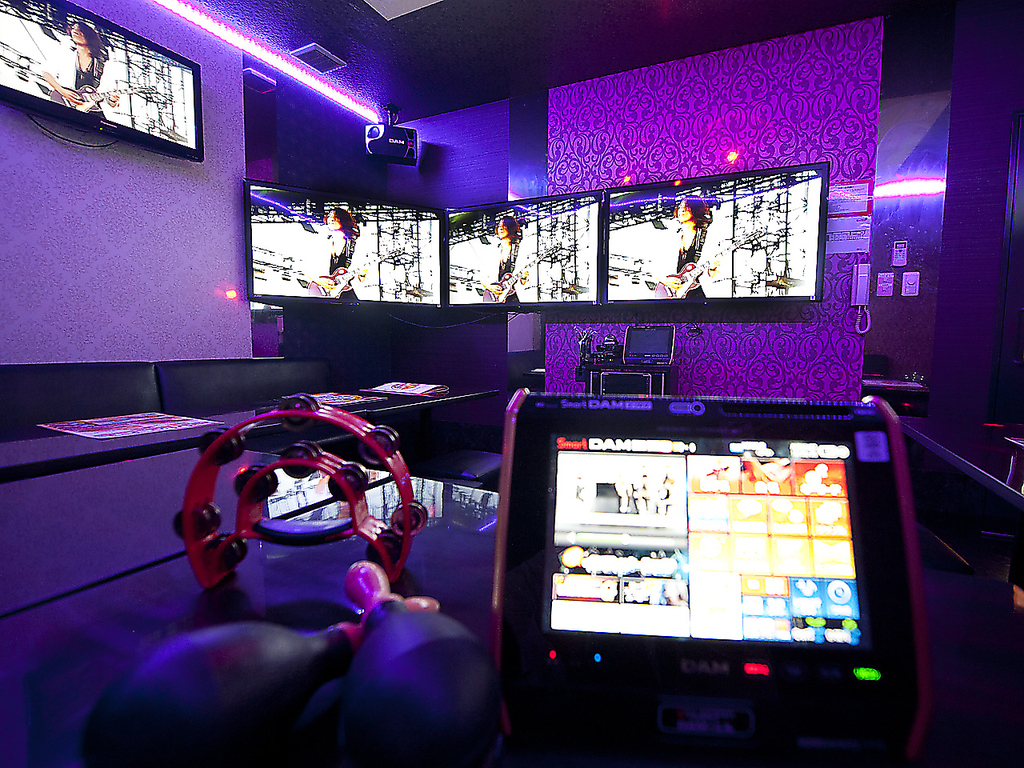 最新!!デュアルモニター搭載のお部屋をご用意！ライブ会場にいった気分になれます♪是非お試しあれ☆