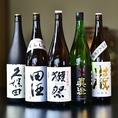 魚に合うおいしい日本酒をたくさんご用意しております。全国各地の名酒を揃えております