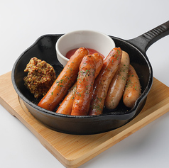 ソーセージ盛合せ