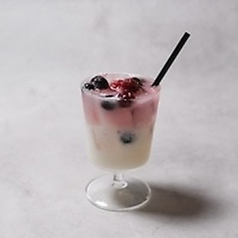 ヨーグルト&ベリーサワー