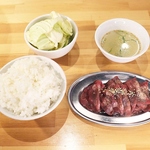 肉匠中むら タンとハラミ時々ホルモンの写真ギャラリー