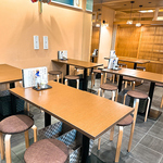 テーブル席は最大35名様まで入れます