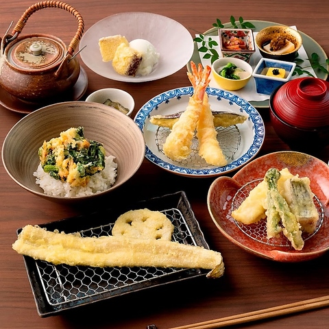 旬の食材を使用した天ぷら専門店♪コース料理もあるので、思う存分天ぷらを楽しめます