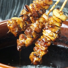 淡路島の自然が育てた極上ブランド鶏「淡路鶏」。