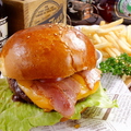料理メニュー写真 クラシックチーズバーガー　(単品)