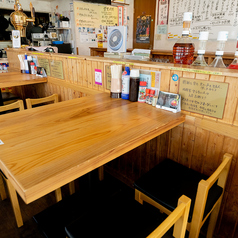 4名様用のお席も完備！仲間内のプチ宴会も大歓迎です！