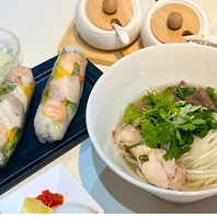 当店の自信作！濃厚スープの牛鶏フォー