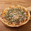 料理メニュー写真&nbsp;しらすたっぷりピザ