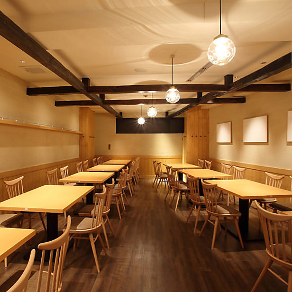 ご宴会は最大47名様まで可能！会社宴会や歓送迎会・同窓会などにも最適です。