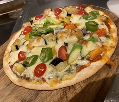 たっぷり野菜ピザ