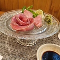 料理メニュー写真 マグロほほ肉