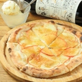 料理メニュー写真 りんごのドルチェピッツァ（アップルパイ風）バニラ添え
