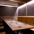 貸切のご希望がございましたら、20名様以上50名様まで承っております。プライベート感を大切にした空間をご用意しており、ビジネスの会食にも◎。ぜひ当店でお過ごしください。