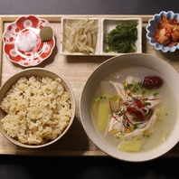 薬膳サムゲタン風スープ40 