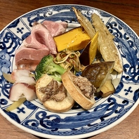 10種の前菜盛合せ